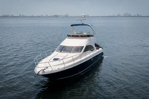 2006 Sea Ray 44 Sedan Bridge, photo 1 in North Bay Village, FL