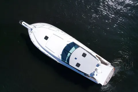 1999 Uniesse 57 Open, photo 1 in Fort Lauderdale, FL