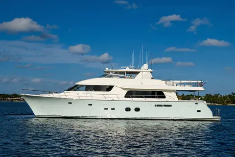 2009 Pacific Mariner 85, photo 1 in Palm Beach, FL