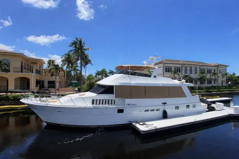 1991 Hatteras 70 Cockpit Motor Yacht, photo 1 in Fort Myers, FL