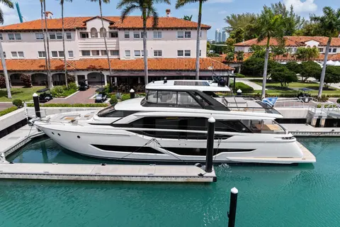 2023 Ferretti Yachts 860, photo 1 in Miami Beach, FL