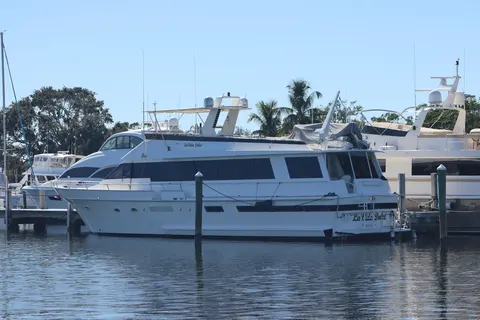 1991 Viking Motor Yacht, photo 1 in Palmetto, FL