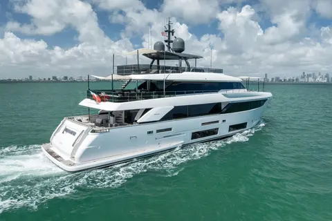 2023 Custom Line Navetta 33, photo 1 in Miami, FL