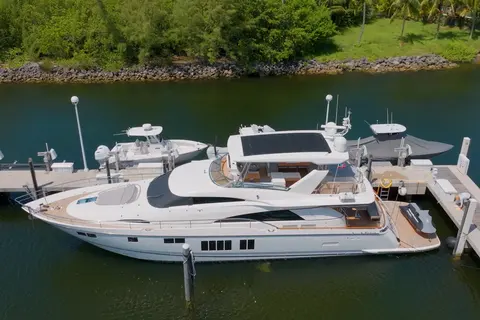 2014 Fairline Squadron 78 Custom, photo 1 in Miami Beach, FL