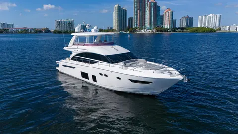 2015 Princess Flybridge 68 Motor Yacht, photo 1 in Aventura, FL