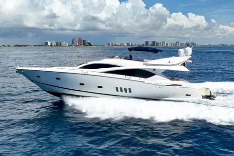 2005 Sunseeker 82 Yacht, photo 1 in Fort Lauderdale, FL