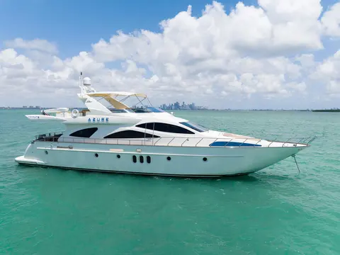2004 Azimut 80 Carat, photo 1 in Miami, FL
