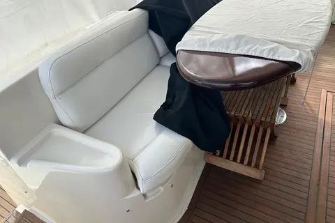 2004 Azimut 55E, photo 1 in Fort Lauderdale, FL