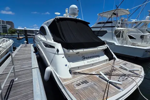 2018 Sea Ray Sundancer 510, photo 1 in North Palm Beach, FL