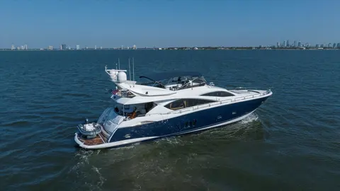 2005 Sunseeker 82 Yacht, photo 1 in Tampa, FL