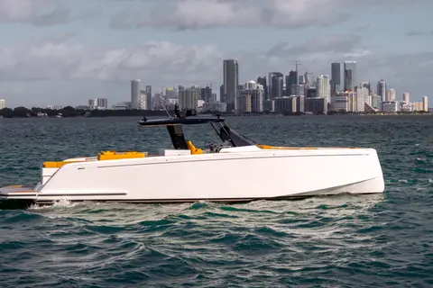 2023 Pardo Yachts 50, photo 1 in Miami, FL