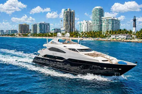 2014 Sunseeker 131 Yacht, photo 1 in Fort Lauderdale, FL