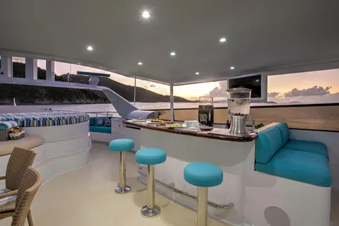 1994 Broward Raised Pilothouse, photo 1 in Fort Lauderdale, FL
