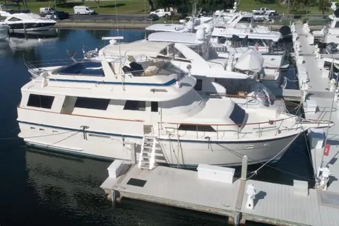 1985 Hatteras 58 Motor Yacht, photo 1 in Sarasota, FL