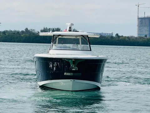 2022 Regal 38 SAV, photo 1 in Stuart, FL