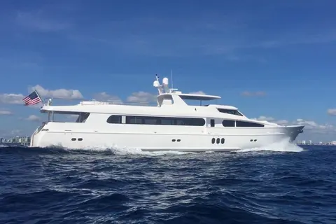 2015 Broward Raised Pilothouse M/Y, photo 1 in Dania Beach, FL