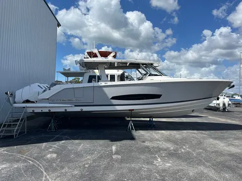 2026 Regal 43 SAV, photo 1 in Englewood, FL