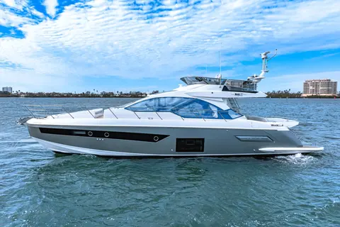 2025 Azimut S6, photo 1 in Clearwater, FL