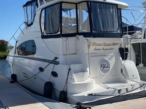 2003 Silverton 35 Motor Yacht, photo 1 in Palmetto, FL