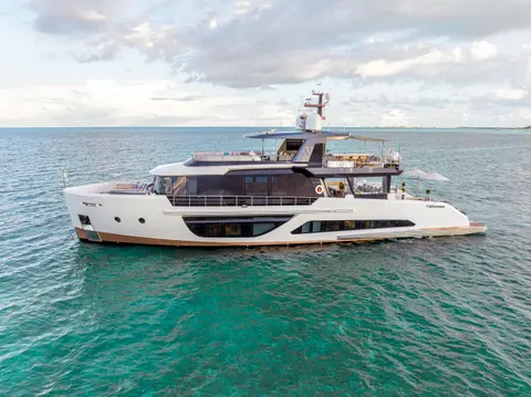 2022 Alpha Spritz 102, photo 1 in Fort Lauderdale, FL