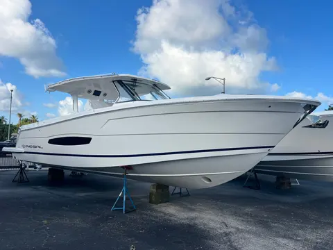 2026 Regal 38 SAV, photo 1 in Naples, FL