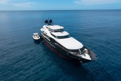 2005 Palmer Johnson Raised Pilothouse, photo 1 in Miami, FL