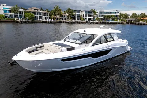 2026 Cruisers Yachts 50 GLS, photo 1 in Pompano Beach, FL