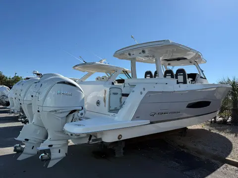 2026 Regal 38 SAV, photo 1 in Destin, FL