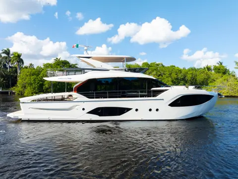 2026 Absolute 70 Fly, photo 1 in Fort Lauderdale, FL