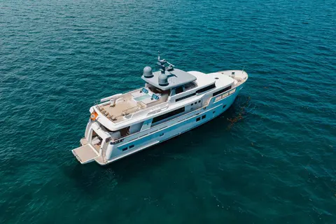 2020 Van der Valk VW122, photo 1 in Miami, FL