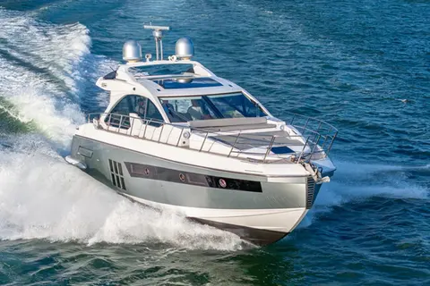 2015 Azimut 55S, photo 1 in Miami Beach, FL