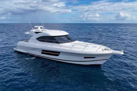 2016 Riviera 5000 Sport Yacht, photo 1 in Miami Beach, FL