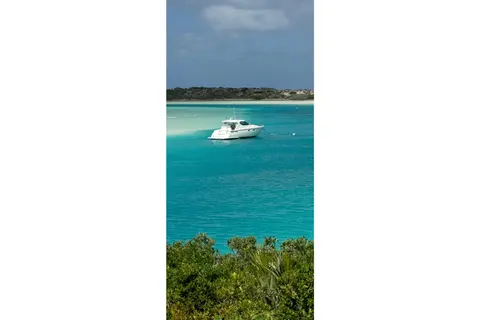 2007 Tiara Yachts 4300 Sovran, photo 1 in Boca Raton, FL