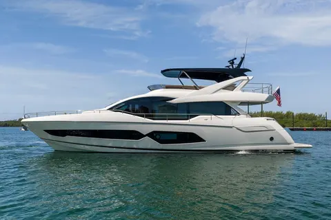 2025 Sunseeker 76 Yacht, photo 1 in Miami Beach, FL