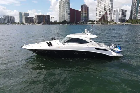 2011 Sea Ray 470 Sundancer, photo 1 in Miami, FL