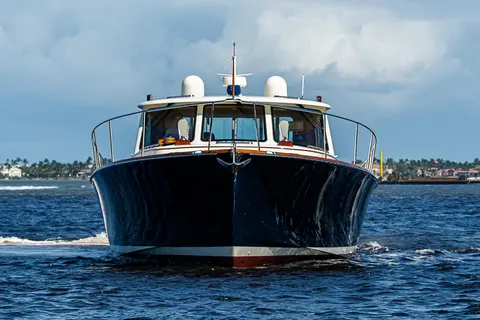2005 Hinckley Talaria 55, photo 1 in Stuart, FL