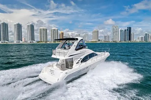 2007 Sea Ray 44 Sedan Bridge, photo 1 in Miami, FL