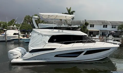 2026 Regal 42 FXO, photo 1 in Pompano Beach, FL
