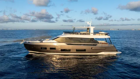 2027 Azimut Fly 82, photo 1 in Pompano Beach, FL