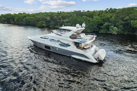 2013 Azimut 70, photo 1 in Fort Lauderdale, FL