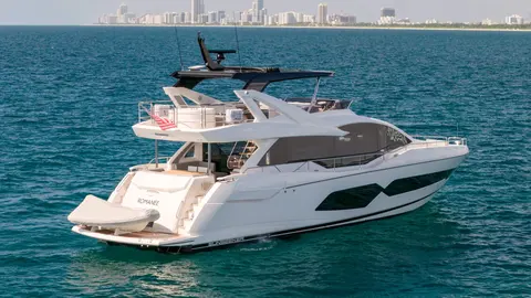 2025 Sunseeker 76 Yacht, photo 1 in Hallandale Beach, FL