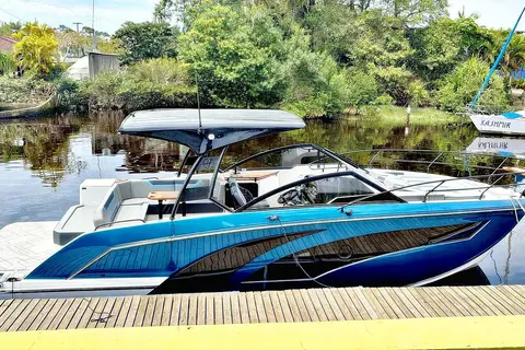 2027 Hanover 327, photo 1 in Fort Lauderdale, FL