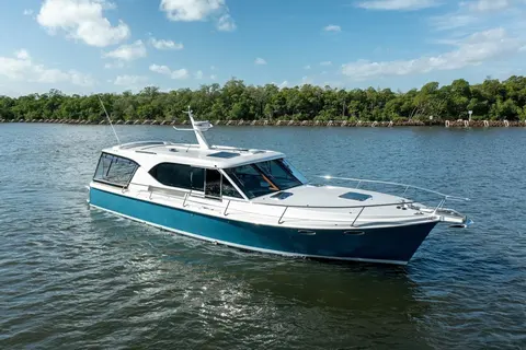 2026 Hylas M49, photo 1 in Fort Lauderdale, FL