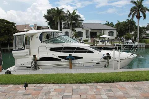 2007 Cruisers Yachts 415 Express Motoryacht, photo 1 in Sarasota, FL