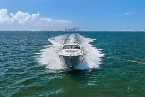 2005 Uniesse 54 Sport, photo 1 in Miami Beach, FL