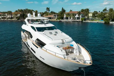 2018 Sunseeker 95 Yacht, photo 1 in Fort Lauderdale, FL