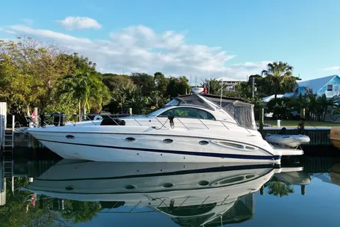 2004 Maxum 4200 SY, photo 1 in Dania Beach, FL