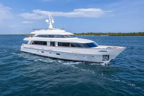 2017 Sanlorenzo SD112, photo 1 in North Palm Beach, FL