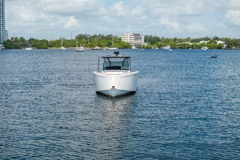 2020 Pardo Yachts 43, photo 1 in Aventura, FL
