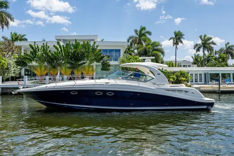 2005 Sea Ray 420 Sundancer, photo 1 in Fort Lauderdale, FL
